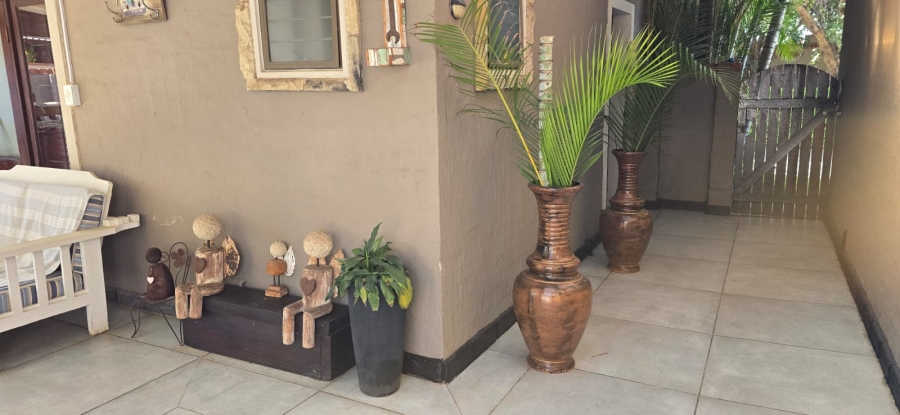 4 Bedroom Property for Sale in Waterval East North West